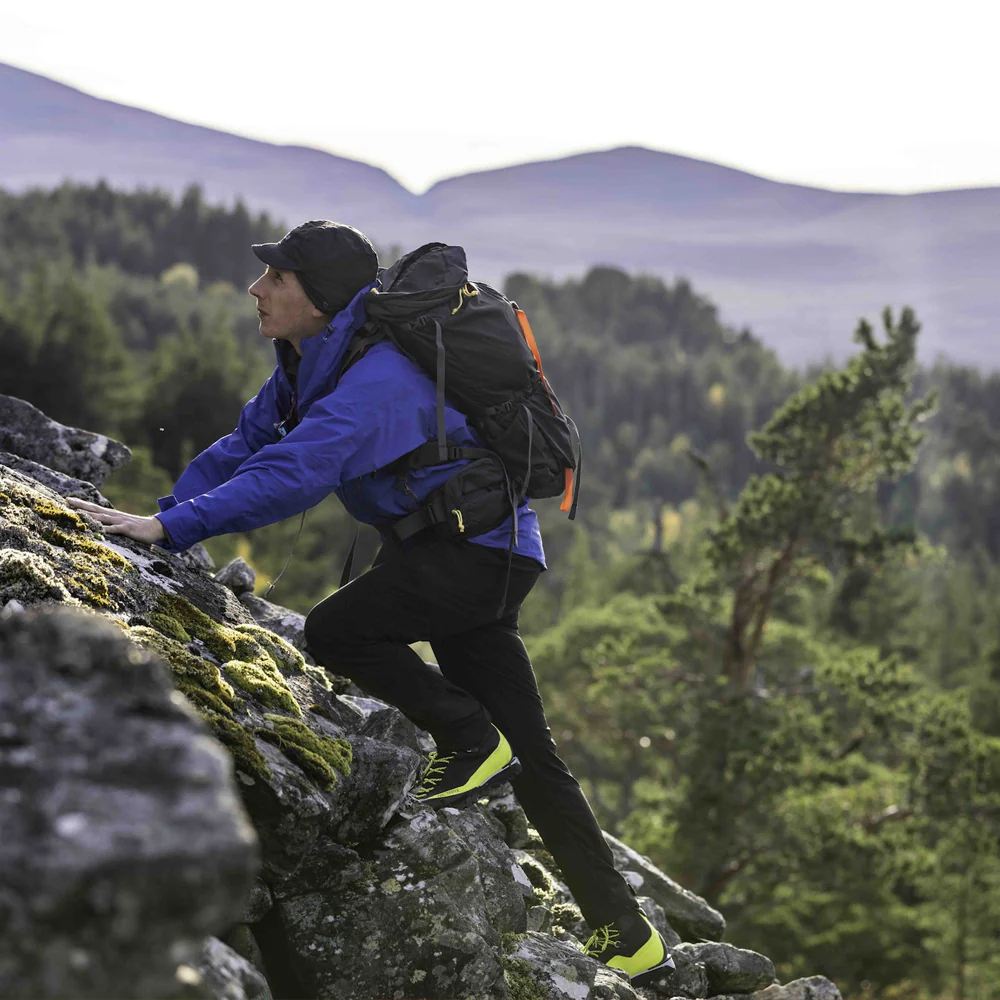 Men's Pinnacle Jacket - Image 7